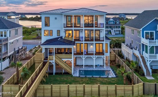 House in North Topsail Beach, North Carolina, United States 1