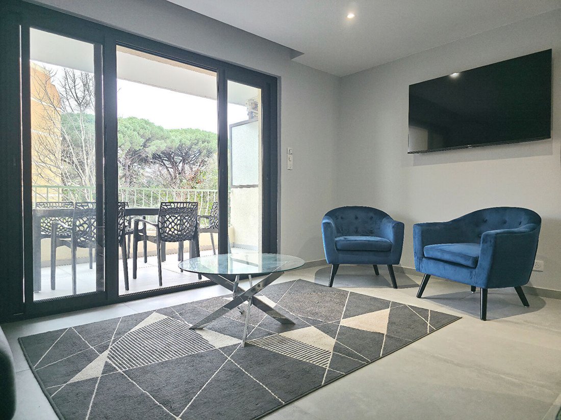Apartment in Nord, Cavalaire-sur-Mer, France 2 - 18405448
