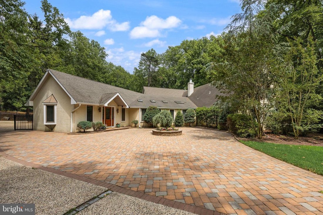 House in Cherry Hill, New Jersey, United States 4 - 18416523