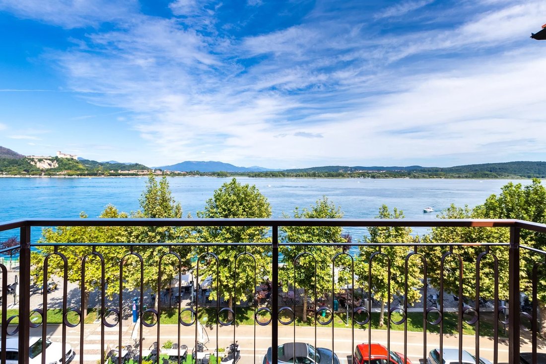 Apartment in Arona, Piedmont, Italy 1 - 18418356
