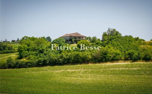 House in Duras, Nouvelle-Aquitaine, France 1