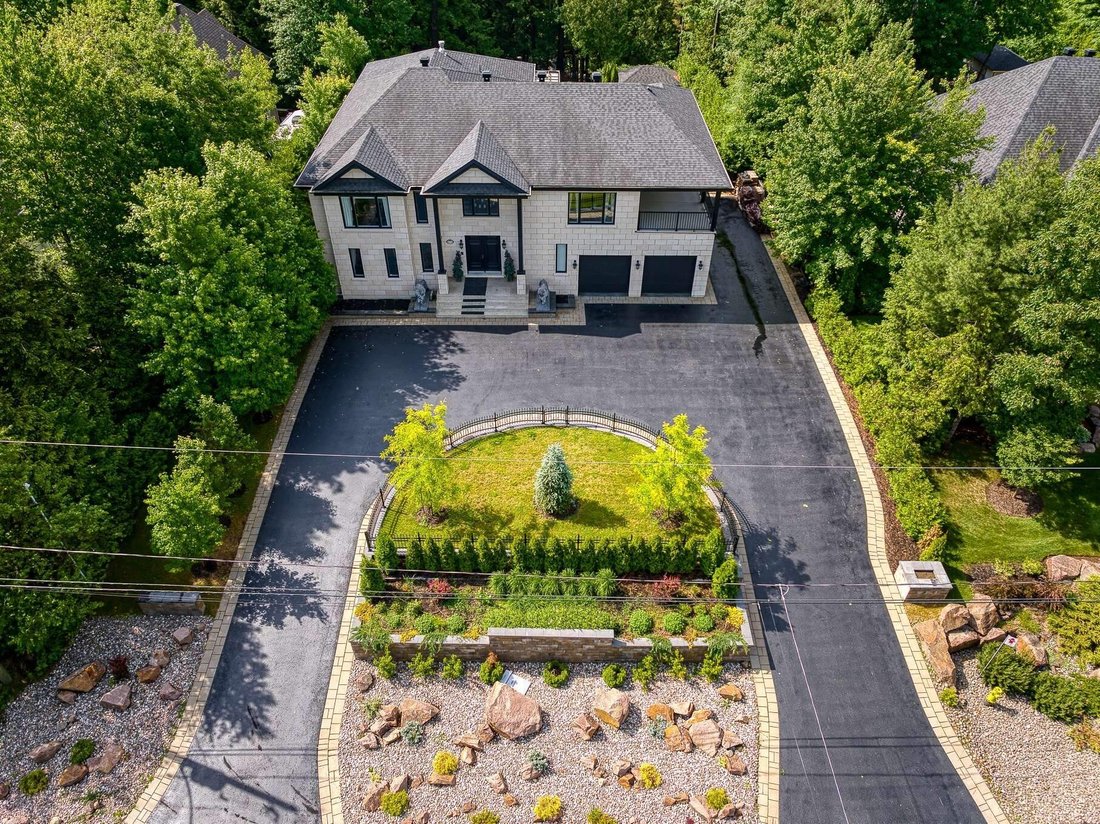 House in Mirabel, Quebec, Canada 3 - 18415774