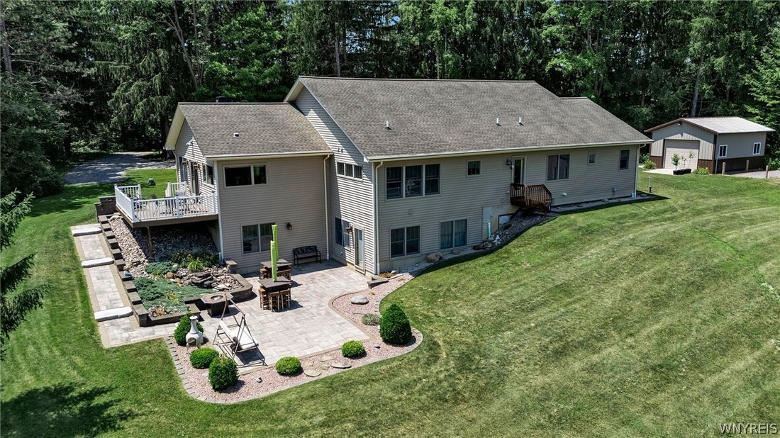 Alden, New York, United States 4 - 18406128