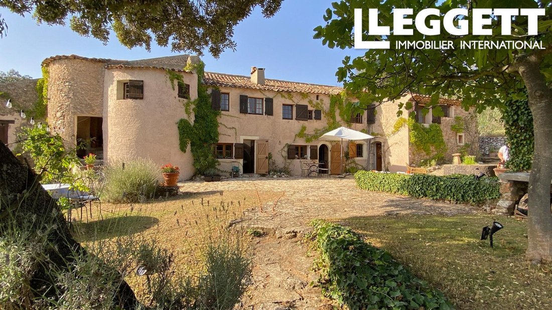 Villa in Fox-Amphoux, Provence-Alpes-Côte d'Azur, France 4 - 18413844