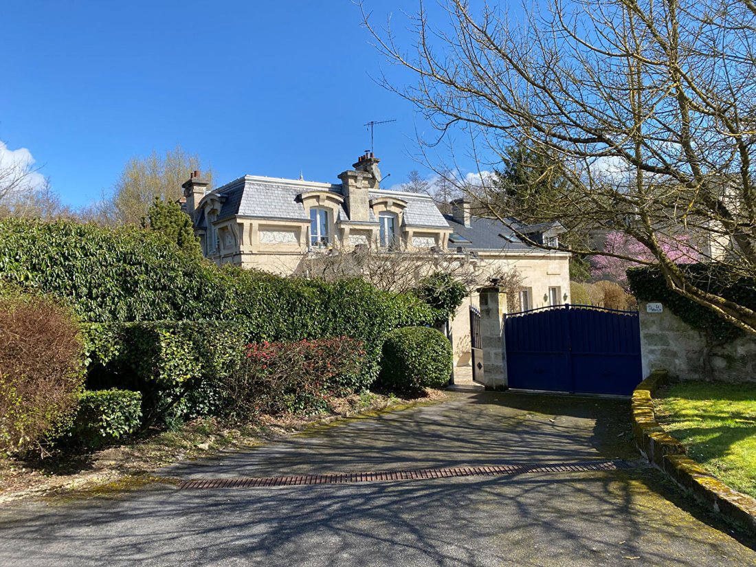 Villa in Pierrefonds, Hauts-de-France, France 2 - 18405318