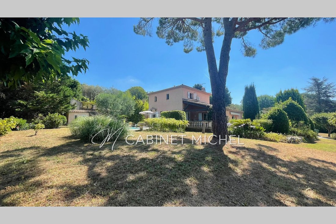 Villa in Le Rouret, Provence-Alpes-Côte d'Azur, France 3 - 18411873