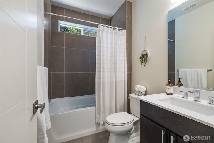 House in Mill Creek, Washington, United States 5 - 18410878