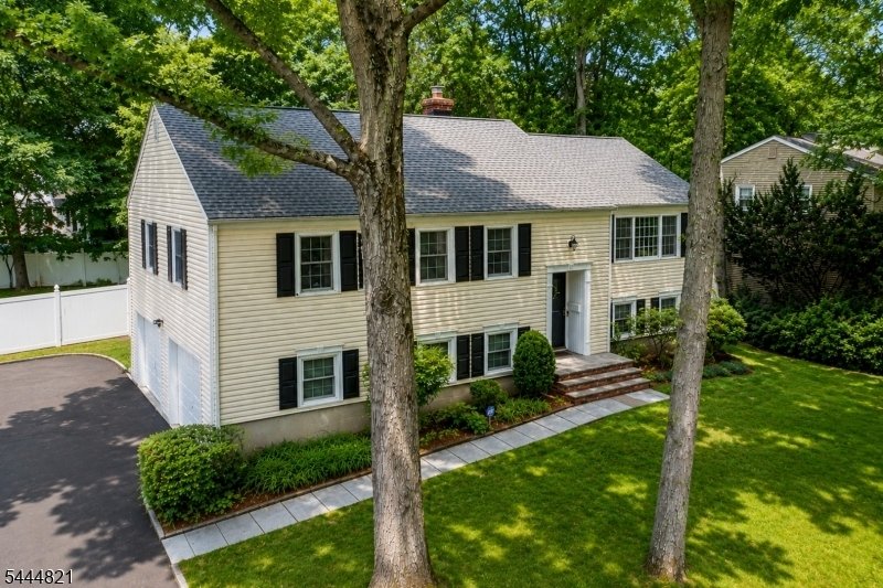 House in New Providence, New Jersey, United States 2 - 18410435