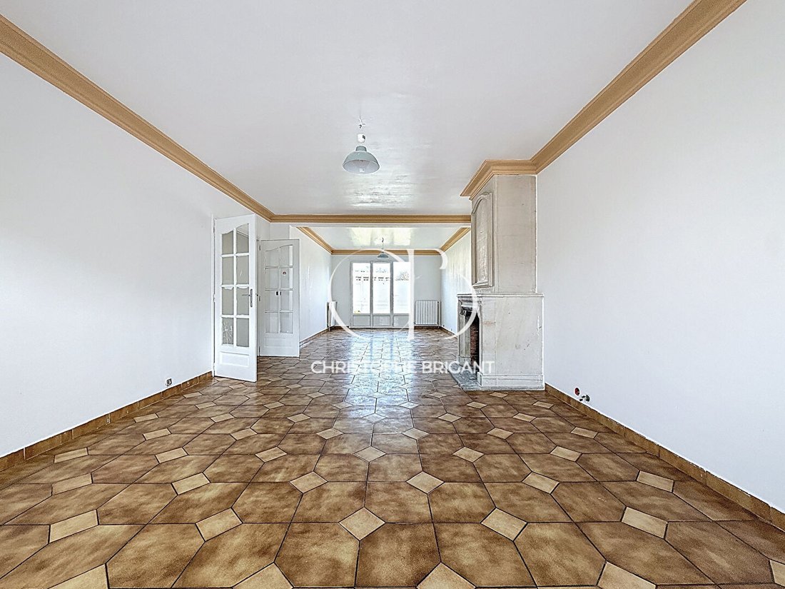 Villa in Villejuif, Ile-de-France, France 3 - 18405704