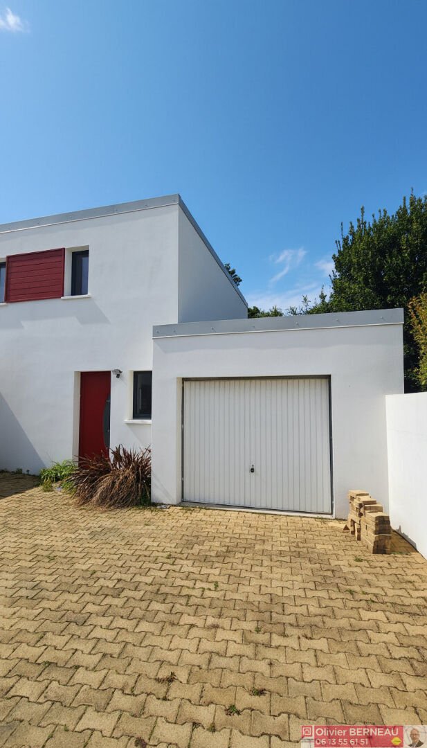 Villa in Anglet, Nouvelle-Aquitaine, France 1 - 18405776