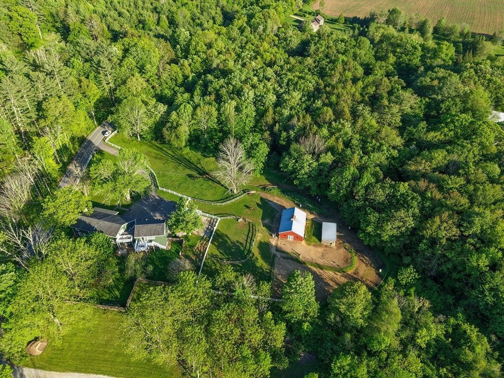 House in Spencer, Massachusetts, United States 2 - 18416024
