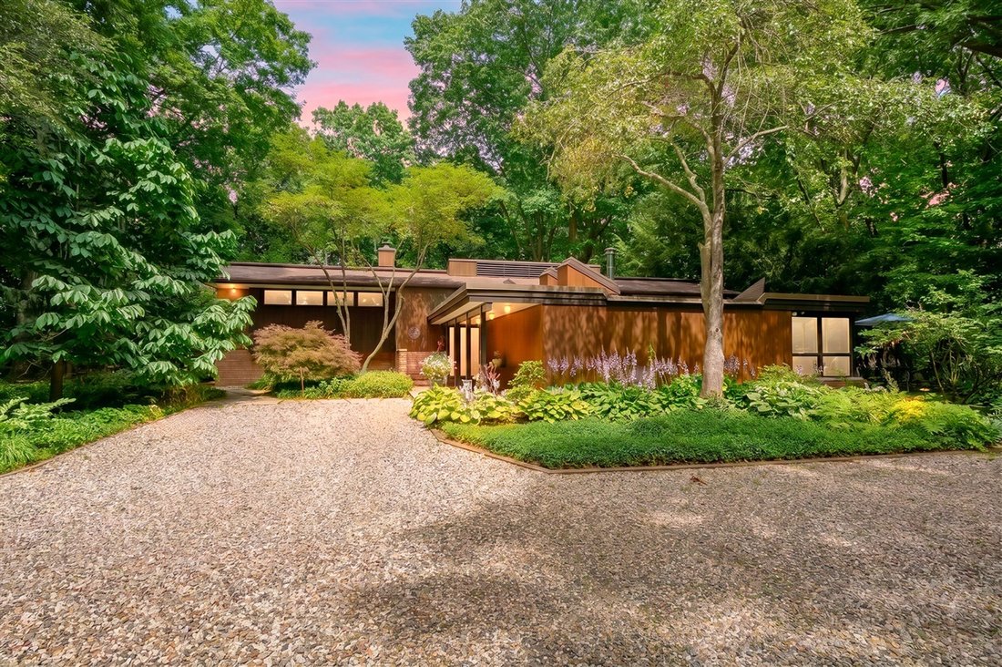 House in South Gull Lake, Michigan, United States 1 - 18413506