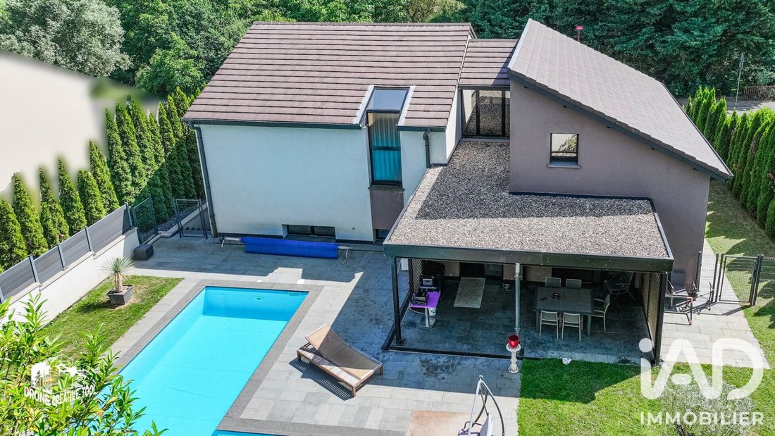House in Gare-Gambetta-Piemont, Mont-Saint-Martin, France 3 - 18414183