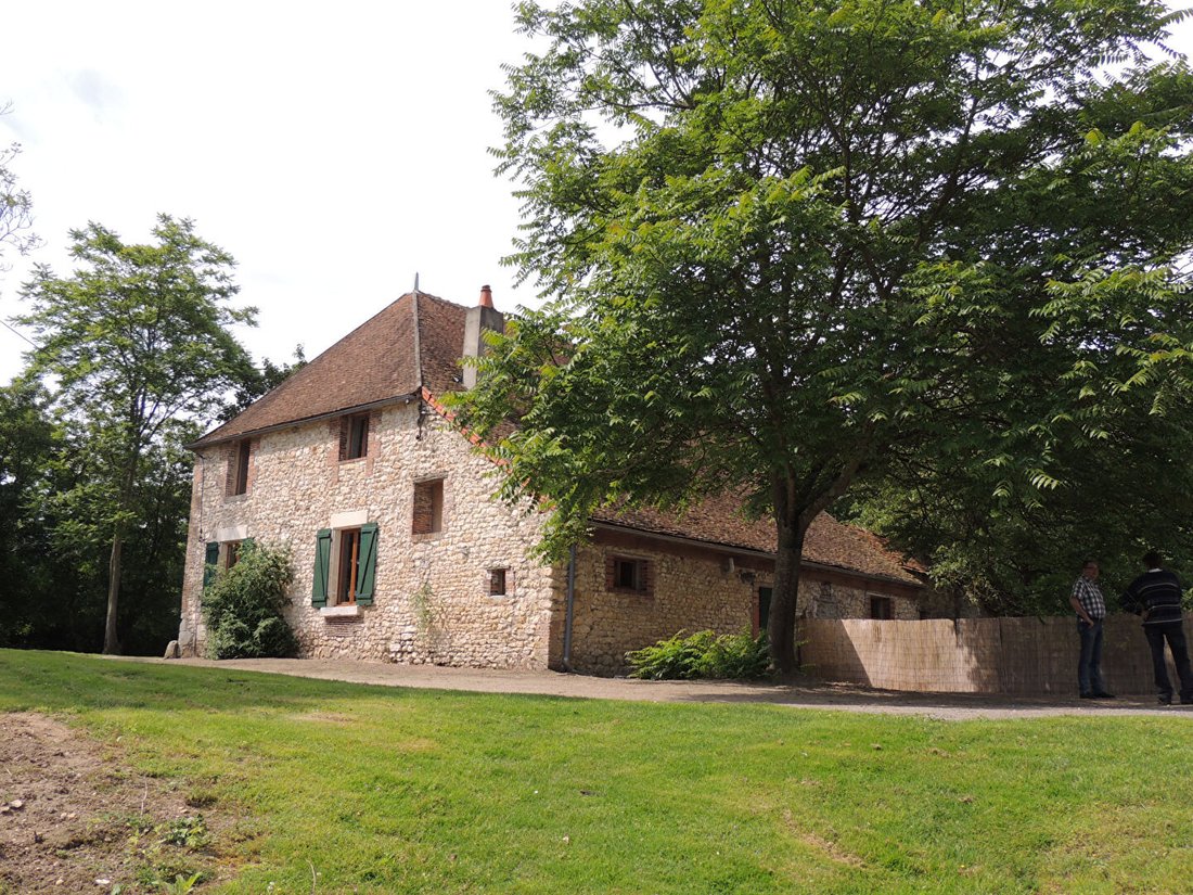 Land in Myennes, Bourgogne – Franche-Comté, France 1 - 18405984