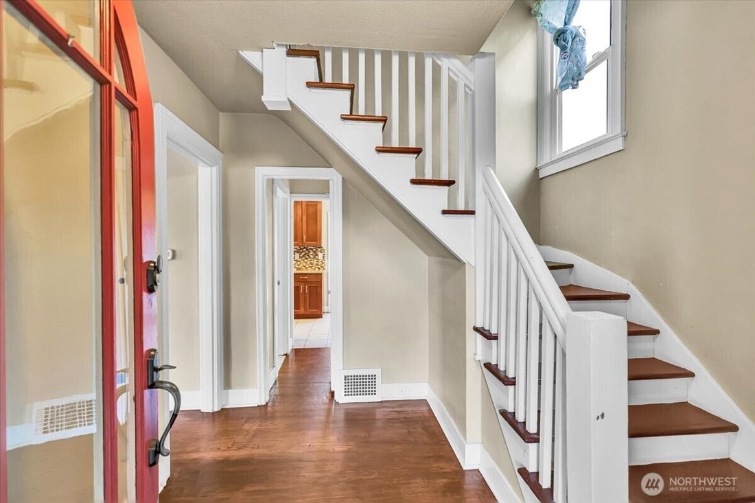 House in Tacoma, Washington, United States 4 - 18418614