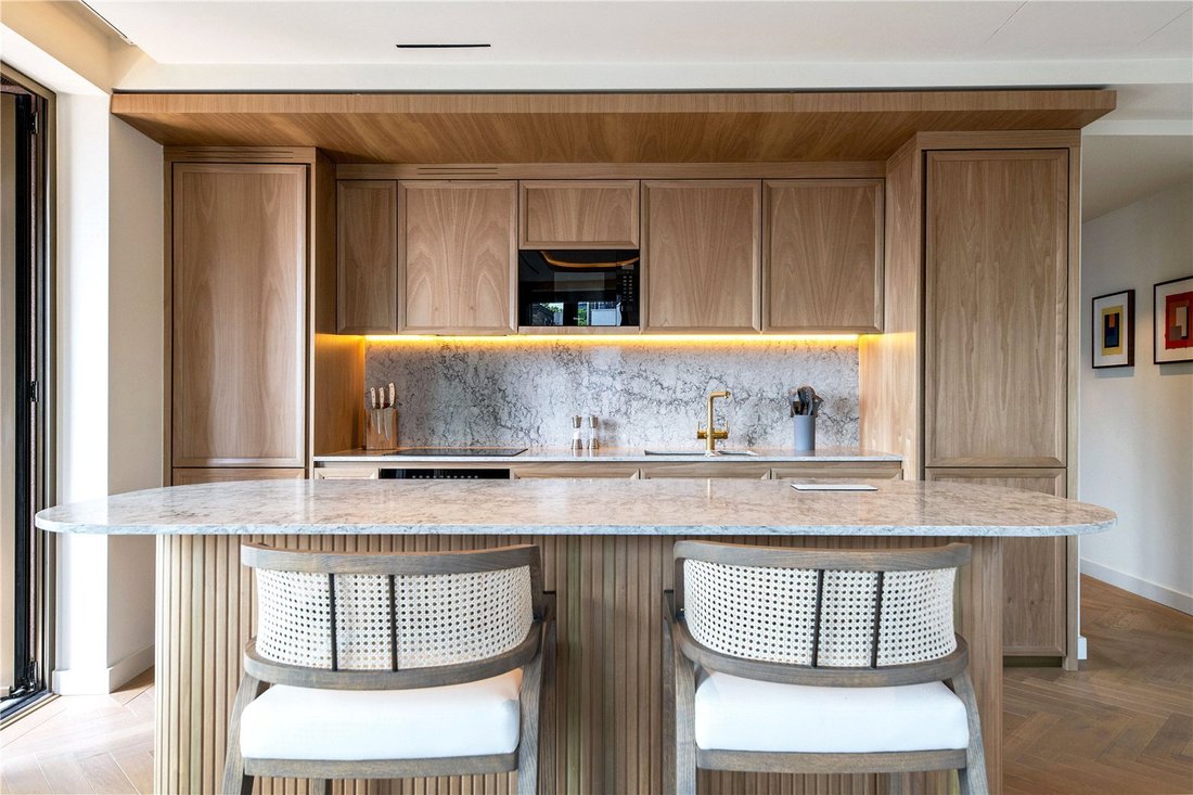 Apartment in Soho, England 3 - 18408405