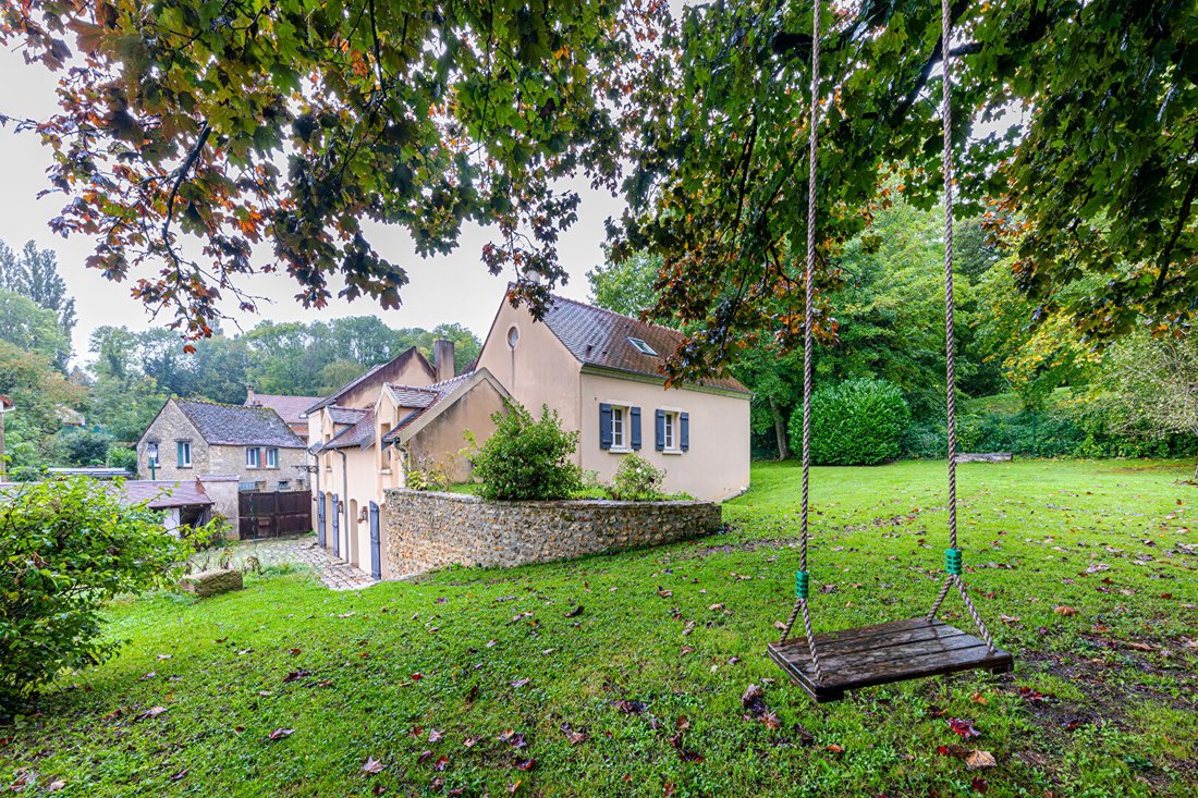 Villa in Magny-en-Vexin, Ile-de-France, France 1 - 18405339