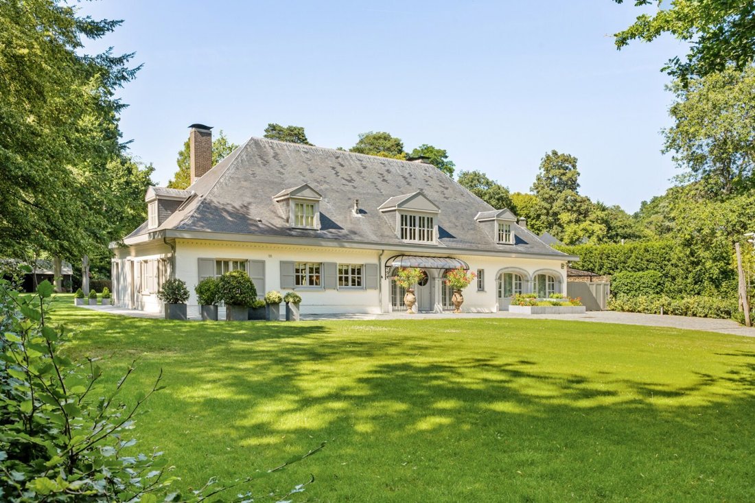 Villa in Brasschaat, Flanders, Belgium 1 - 17842357