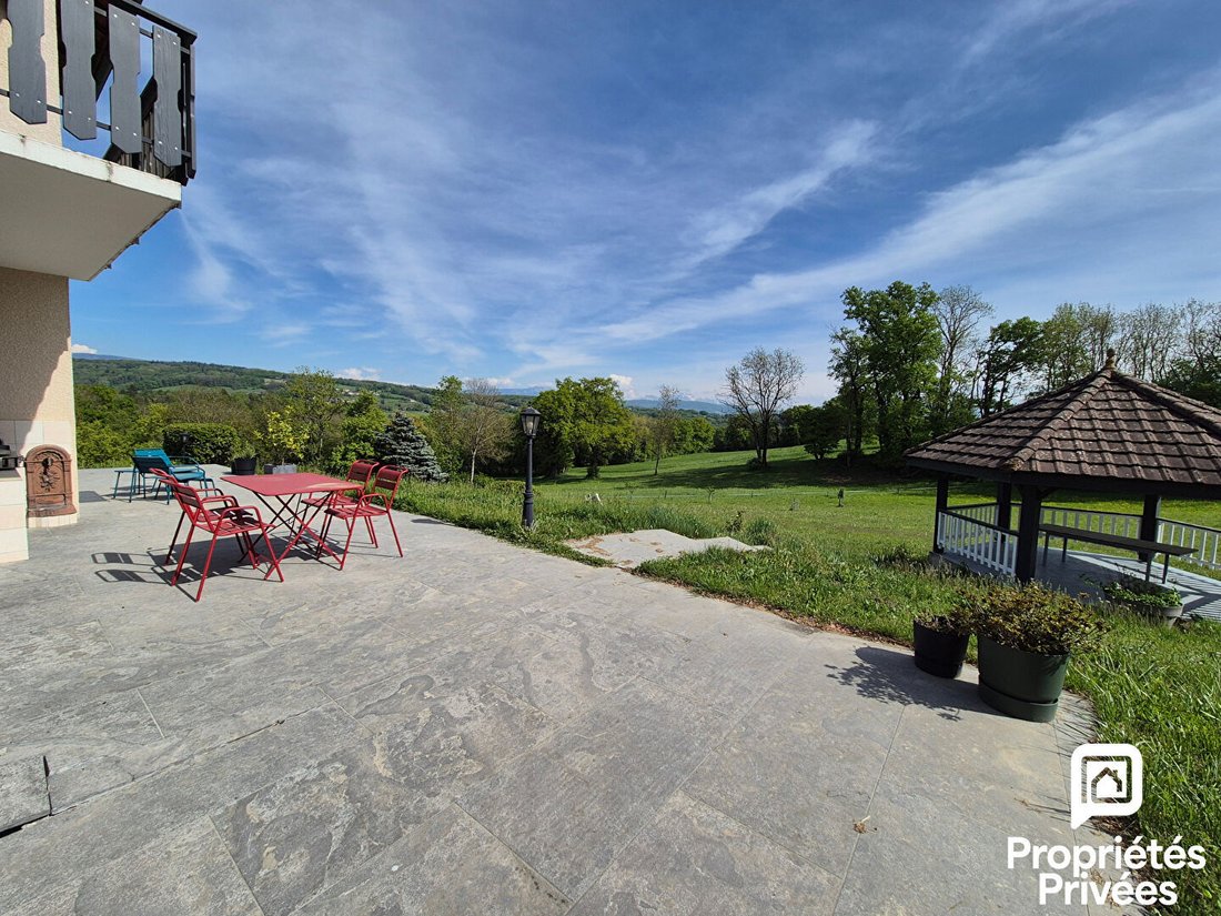 Villa in Savigny, Auvergne-Rhône-Alpes, France 3 - 18405478
