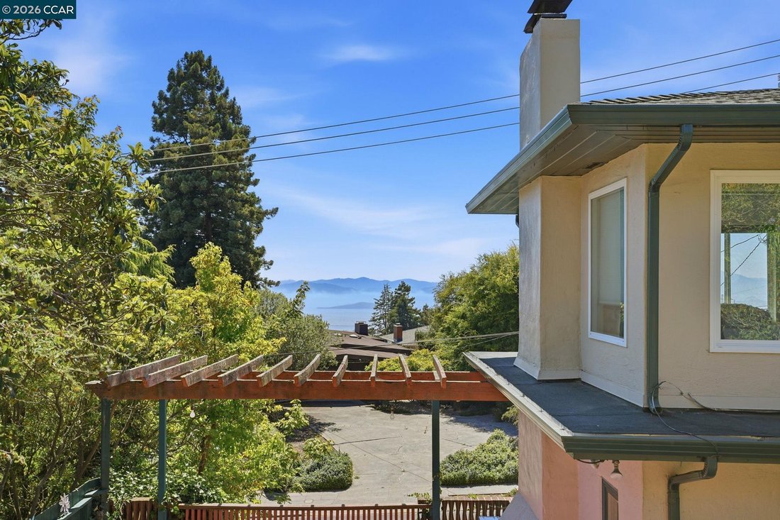 House in El Cerrito, California, United States 5 - 18411364
