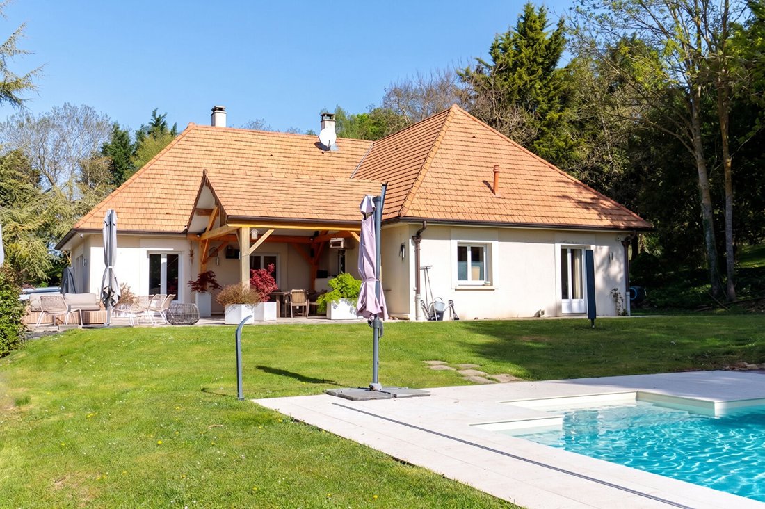 Villa in Jambville, Ile-de-France, France 1 - 18406074
