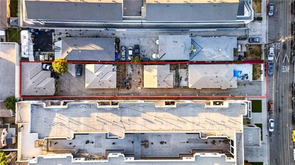 Hawthorne, California, United States 3 - 18411326
