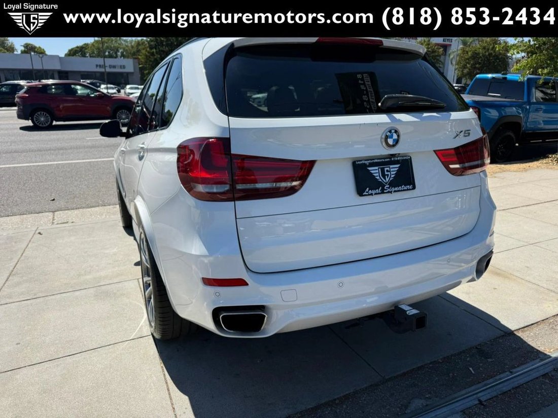 Suv in Van Nuys, CA, United States 5 - 18409682