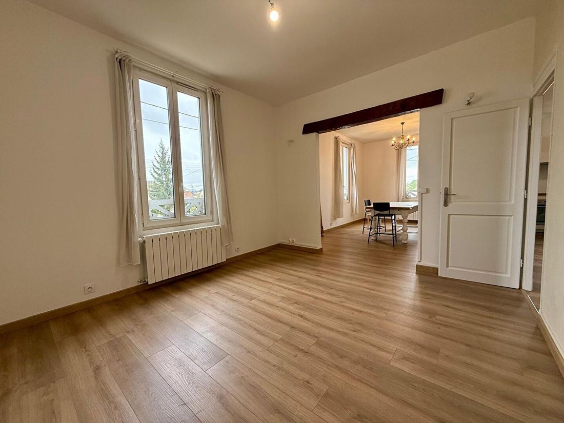House in Les Mureaux, Ile-de-France, France 4 - 18404239