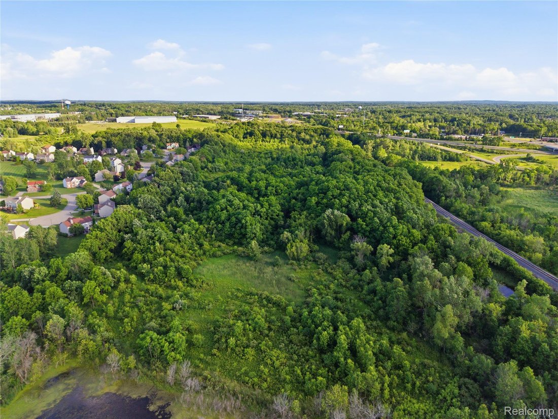 Land in Grand Blanc Township, Michigan, United States 5 - 18419115