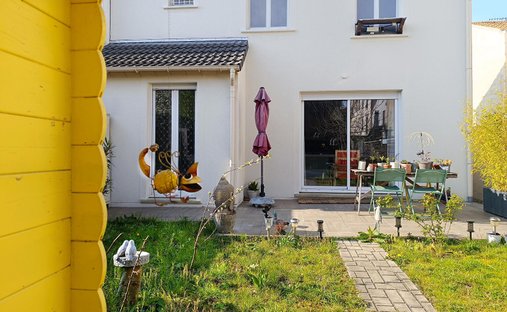Villa a Grandi Campi, Romainville, Francia 1