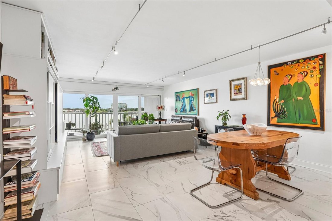 Condo in Tampa, Florida, United States 5 - 18403339