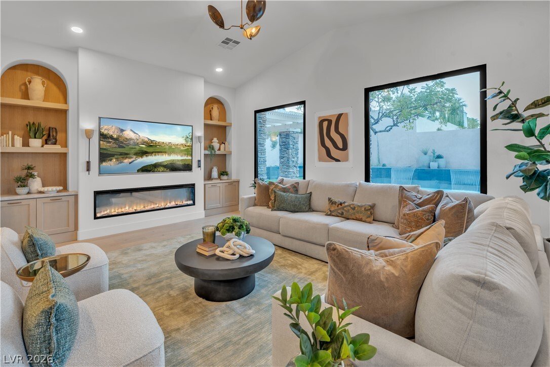 House in Las Vegas, Nevada, United States 4 - 18410958