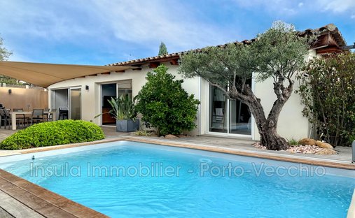 Villa in Sainte-Lucie-de-Porto-Vecchio, Corsica, France 1