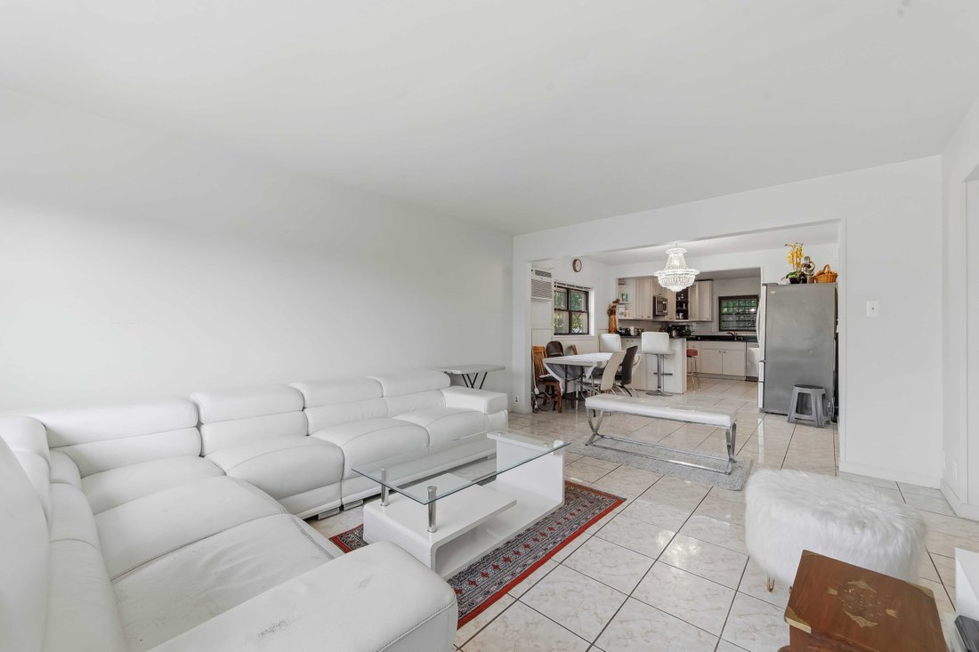 Yonkers, New York, United States 3 - 18397787