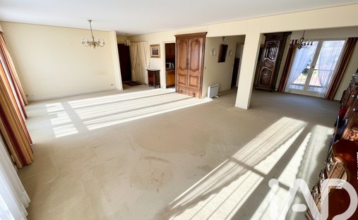 Apartment in Ville Sud, Fontainebleau, France 1
