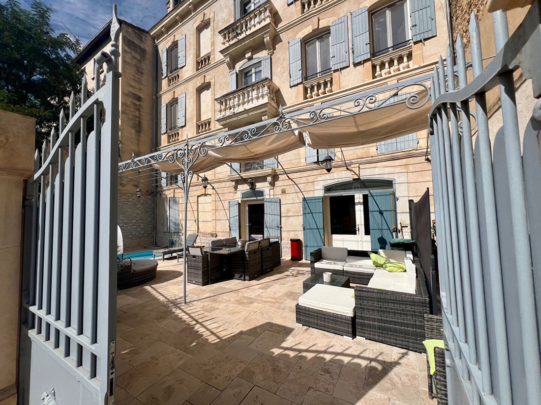 Apt, Provence-Alpes-Côte d'Azur, France 1 - 18405735