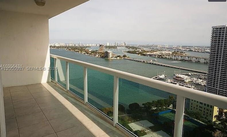 Condo in Miami, Florida, United States 2 - 18403373