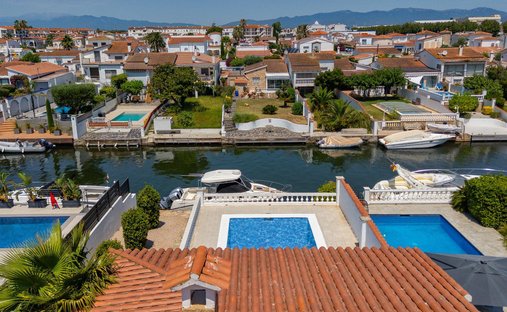 Villa à Empuriabrava, Catalogne, Espagne 1
