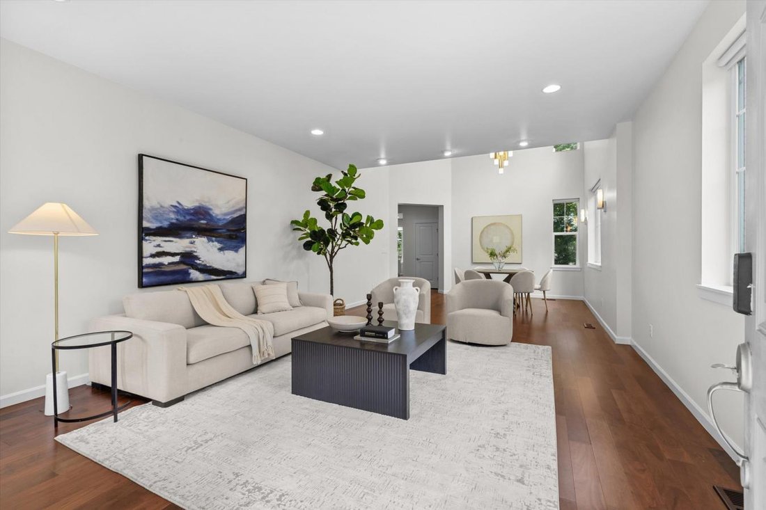 House in Bellevue, Washington, United States 4 - 18411985