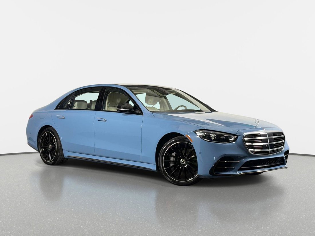 Sedan in Pompano Beach, FL, United States 1 - 18414011