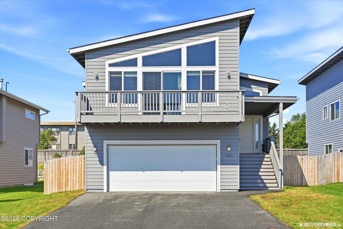House in Anchorage, Alaska, United States 1 - 18414400