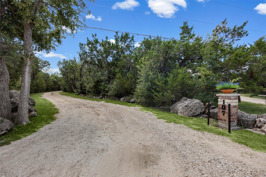 House in Liberty Hill, Texas, United States 3 - 18409205