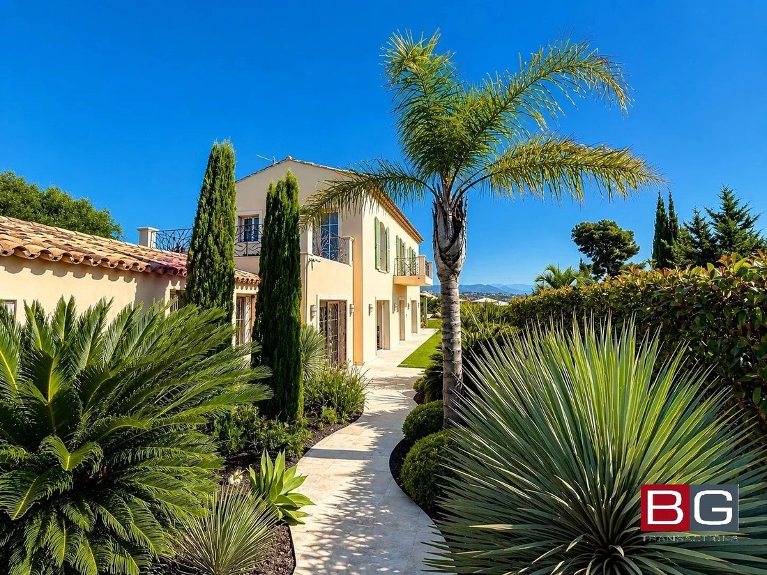 Villa in Les Cougoulins-Rastines, Antibes, France 1 - 15962099