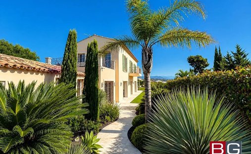Villa in Les Cougoulins-Rastines, Antibes, France 1