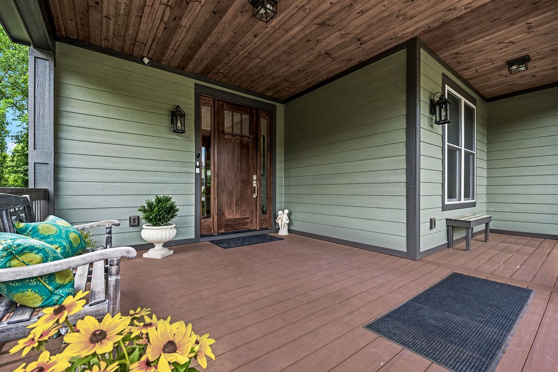 House in Laurel Park, North Carolina, United States 4 - 18405155