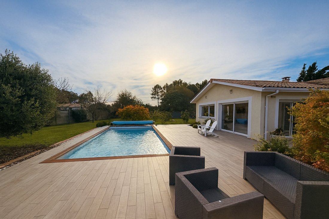 Villa in Salles, Nouvelle-Aquitaine, France 1 - 18405389