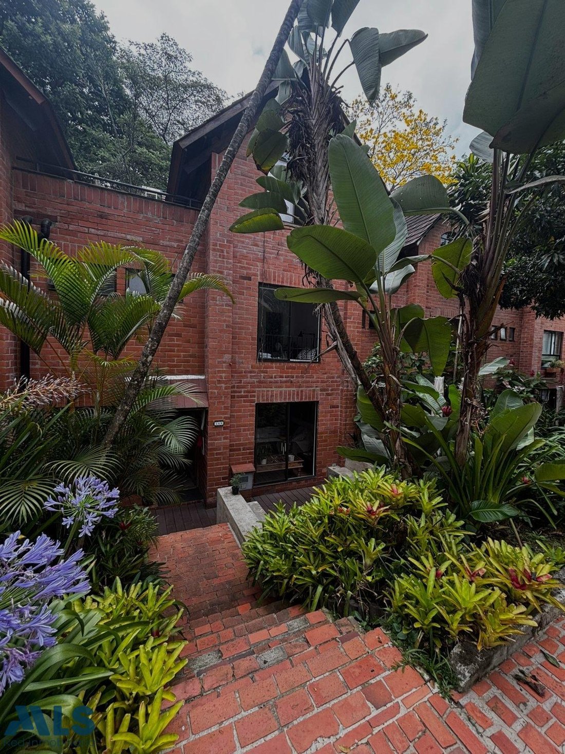 House in Envigado, Antioquia, Colombia 1 - 18403894