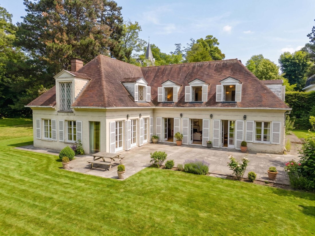 House in Sint-Genesius-Rode, Flanders, Belgium 1 - 18409451