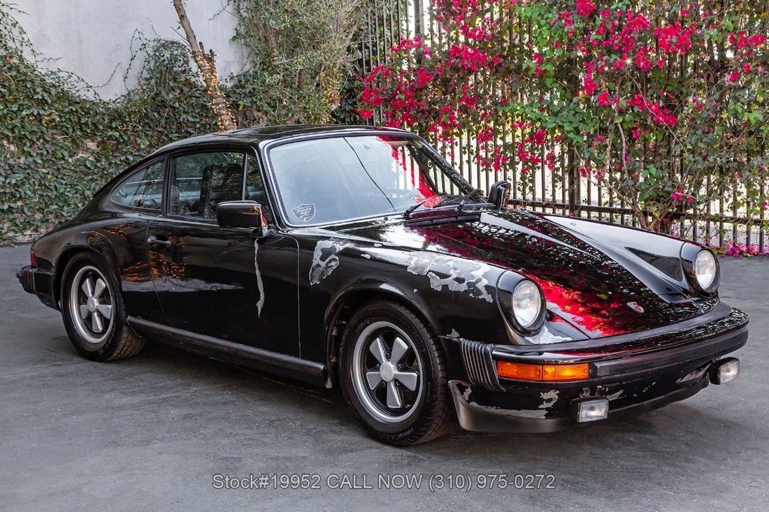 Porsche 911S in Los Angeles, CA 3 - 18414009
