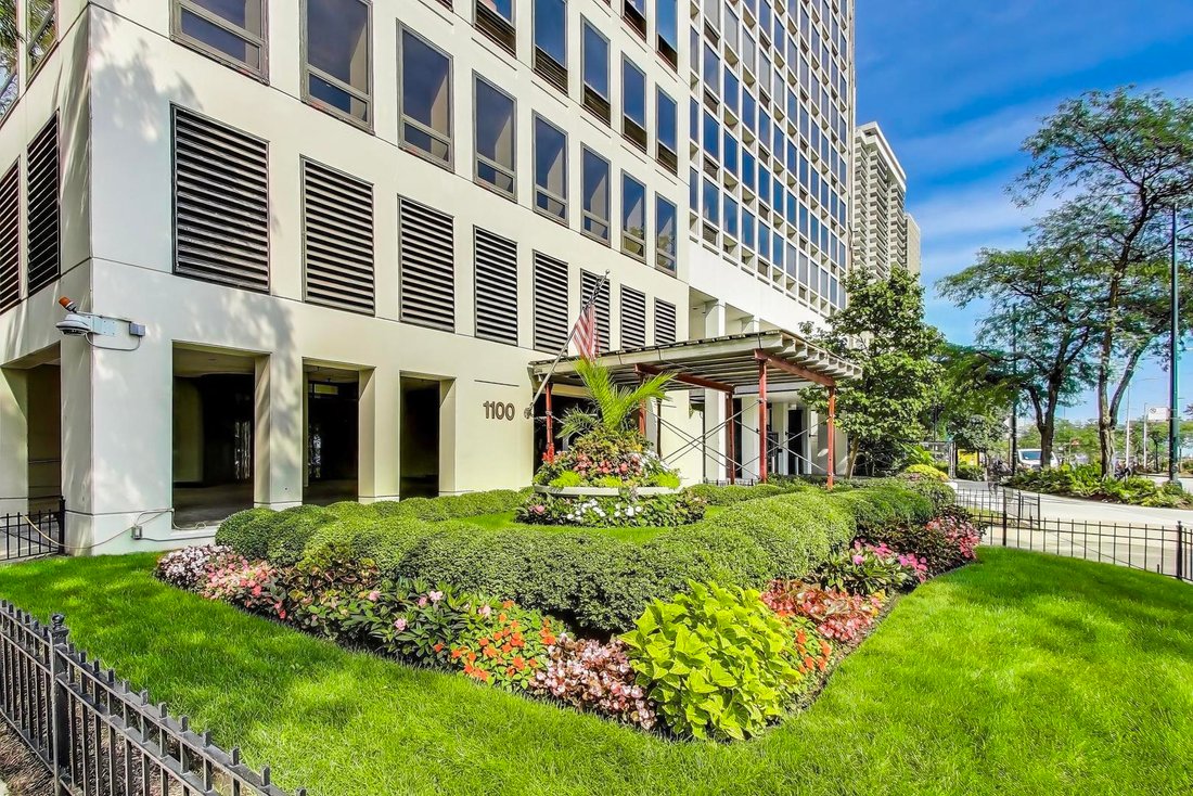 Condo in Chicago, Illinois, United States 3 - 18416840